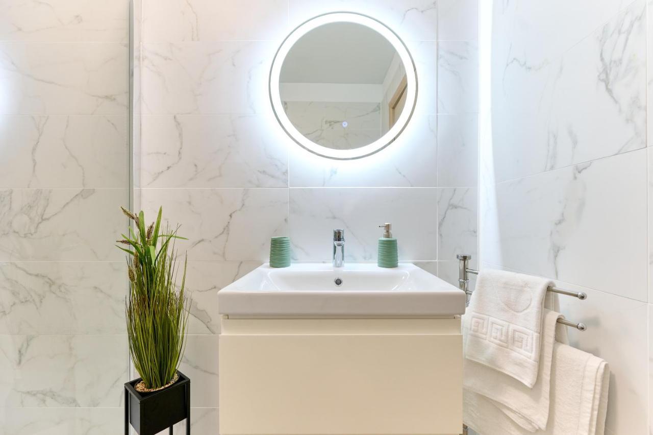 Ferienwohnung Infinity Luxury Studio - Nord10 By Alezzi Năvodari Exterior foto